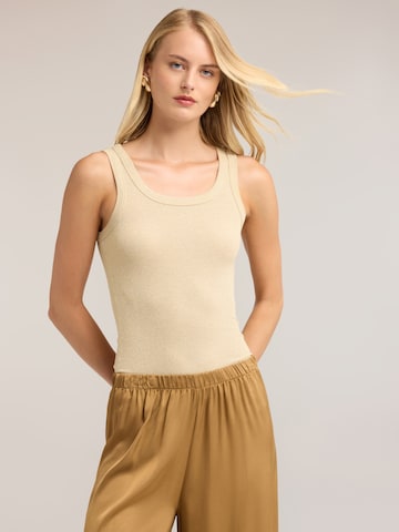 MOTIVI - Top en beige