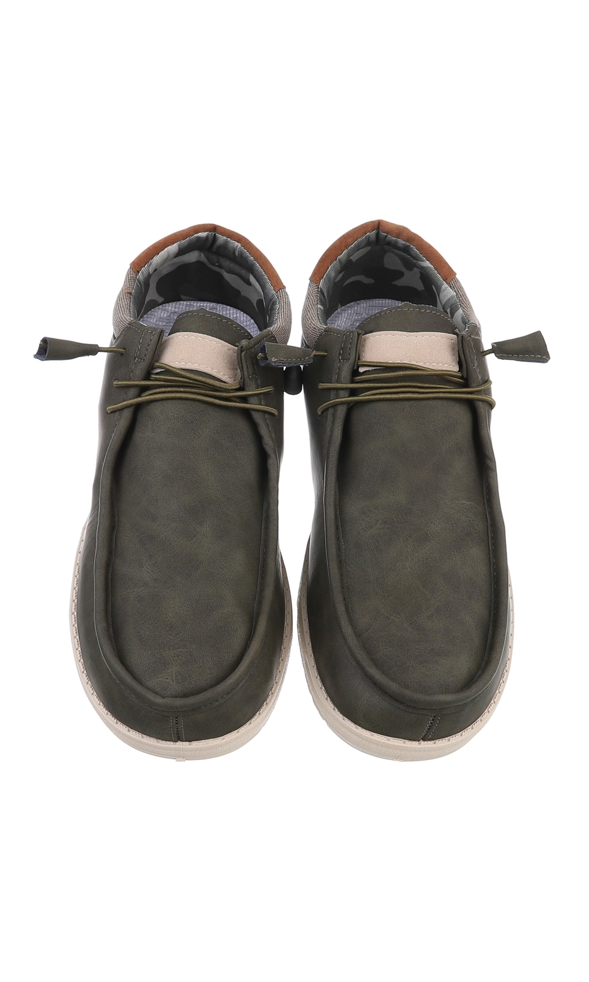 CoolWalk Lace-Up Shoes in Green