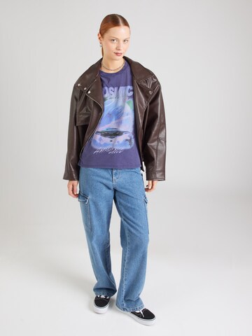 Monki Футболка в Лиловый