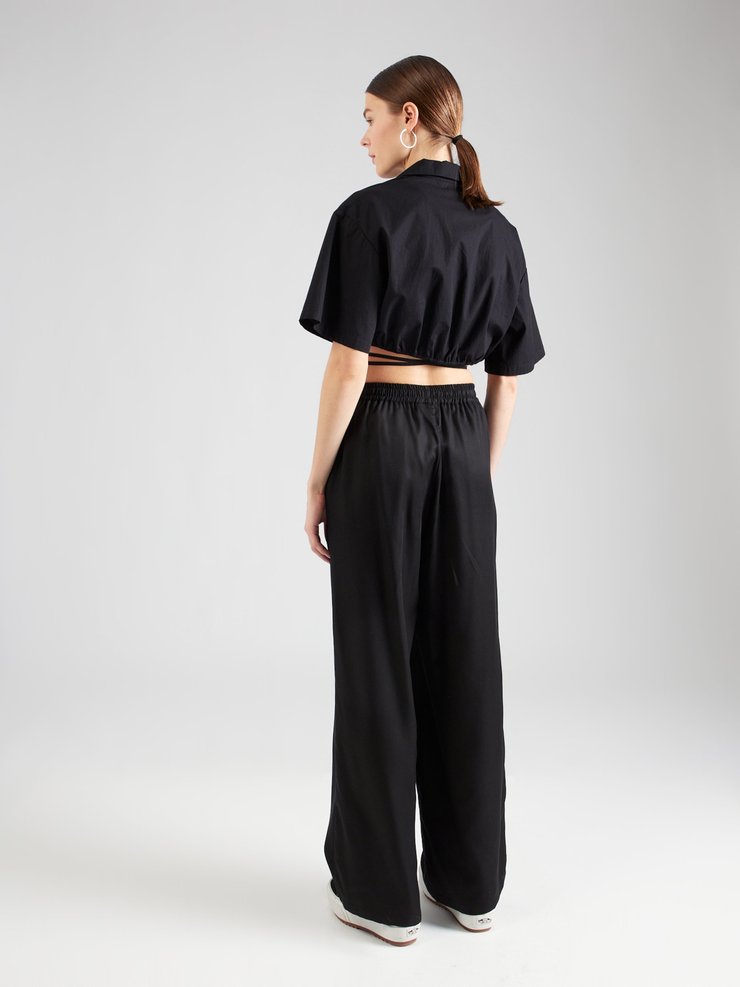MAKIA Wide leg Pants 'Ley' in Black | ABOUT YOU