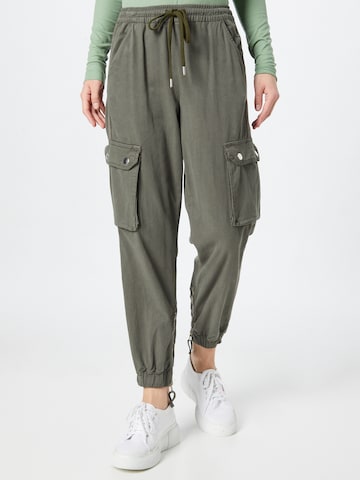 Oasis Tapered Cargo trousers in Green: front