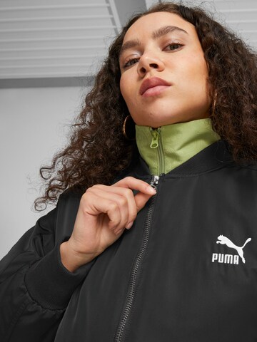 PUMA Преходно яке 'Shiny' в черно