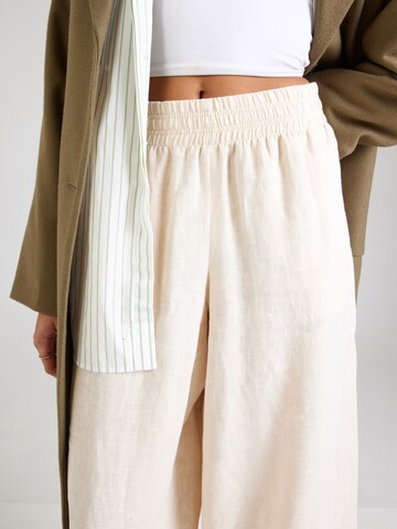 Wide leg Pantaloni 'CEILING 10' di DRYKORN in bianco