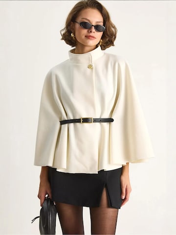 Manteau mi-saison Bianco Lucci en blanc : devant