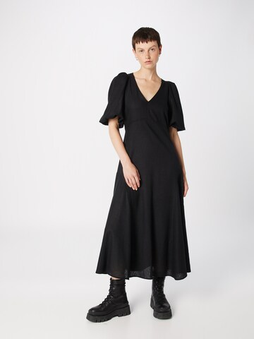 Robe River Island en noir : devant