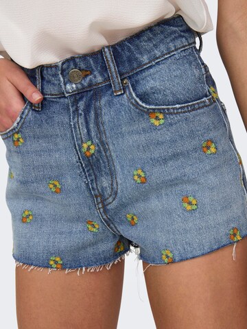 ONLY Regular Shorts 'Robyn' in Blau