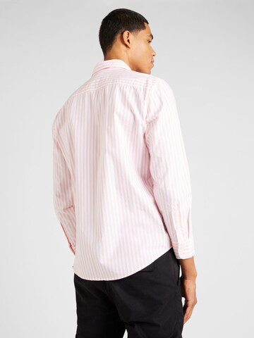 LEVI'S ® - Ajuste regular Camisa 'Authentic' en rosa