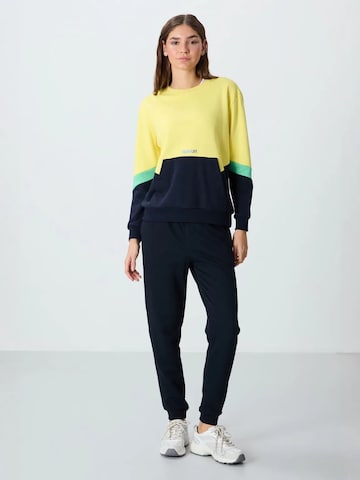 Tommy Life Tapered Sportbroek in Blauw