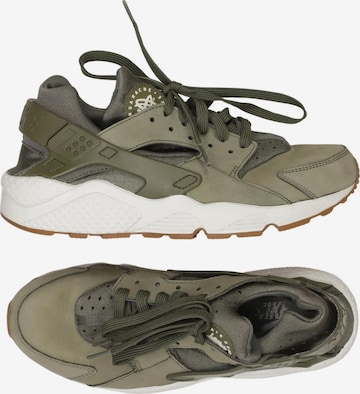 NIKE Sneakers & Trainers in 42 in Green: front