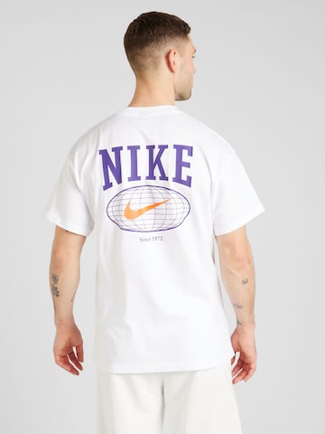 T-Shirt Nike Sportswear en blanc : devant