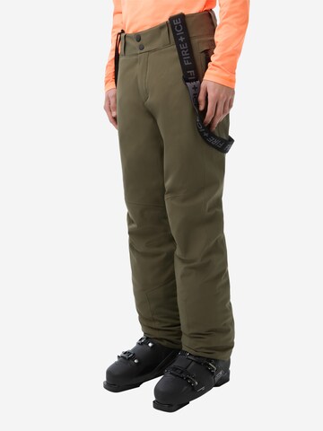 Bogner Fire + Ice Loosefit Sporthose 'Scott' in Grün: Vorderseite