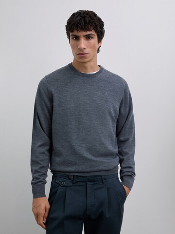 Scalpers Sweater in Grey