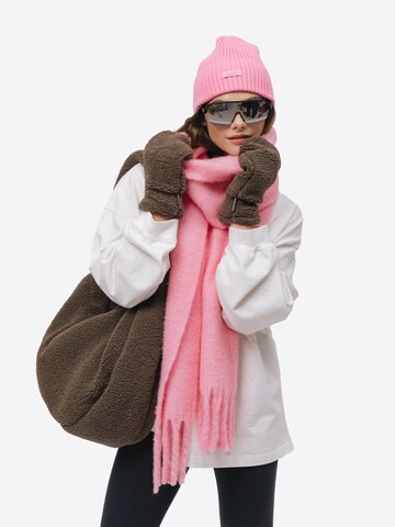 Berretto 'Kubota Unisex Autumn/Winter Marshmallow Beanie' di Kubota in rosa