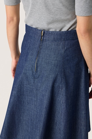 SOAKED IN LUXURY Rock 'Chamy' in Blau