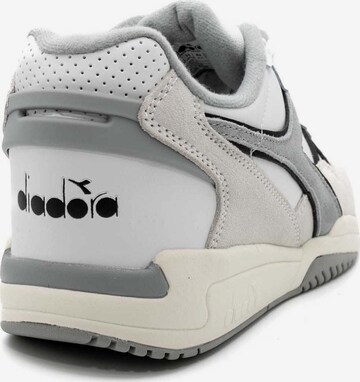 Diadora Sneaker in Grau