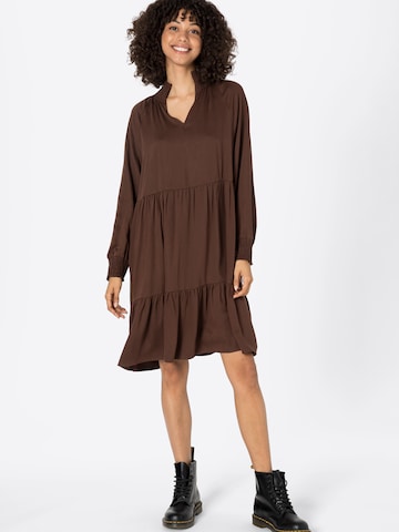 Smith&Soul Dress in Brown: front