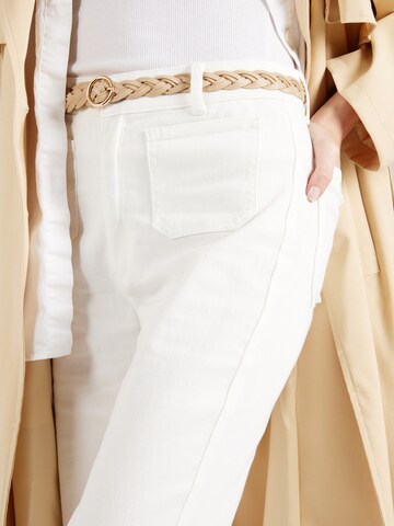 ABOUT YOU Regular Jeans 'Evelin' in White