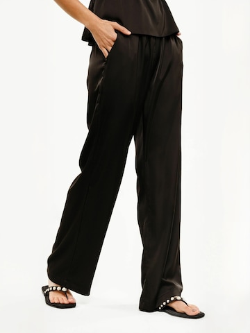 Regular Pantalon 'Tiki' Liberte Essentiel en noir : devant