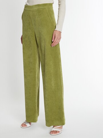 Ana Alcazar Regular Trousers 'Saskea' in Green: front