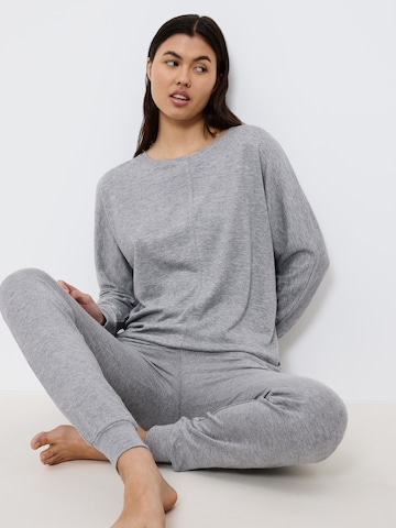 TRIUMPH Sweatshirt in Grijs