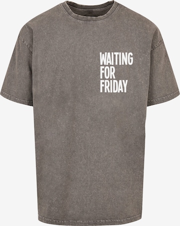 Mister Tee Shirt 'Waiting For Friday' in Grey: front