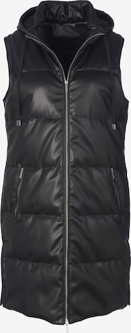 Emilia Lay Vest in Black: front