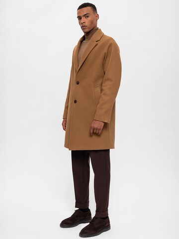 Antioch Between-seasons coat in Brown