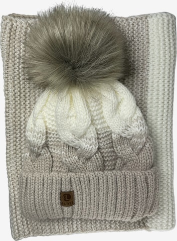 Kumixi Beanie 'Set' in Beige: front