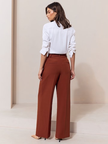 Lipsy Wide Leg Hose in Braun