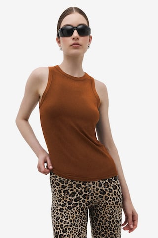 No Matter What Top in Braun: Vorderseite