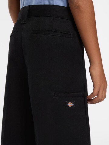 DICKIES Regularen Hlače | črna barva