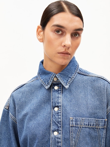 Robe ARMEDANGELS en bleu