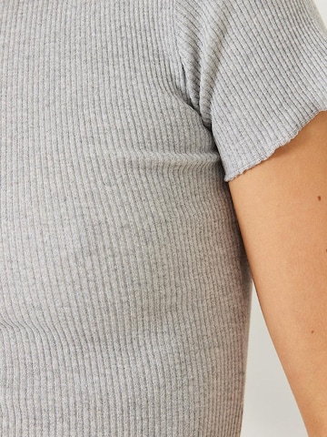 T-shirt Bianco Lucci en gris