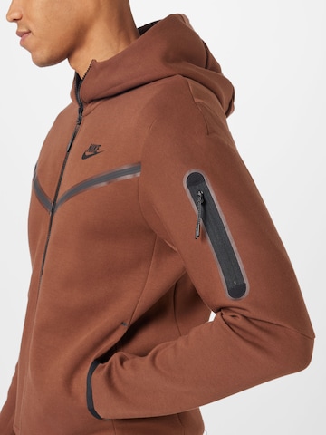 Nike Sportswear Sweatjacke in Braun