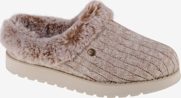 SKECHERS Hausschuh in Beige: Vorderseite