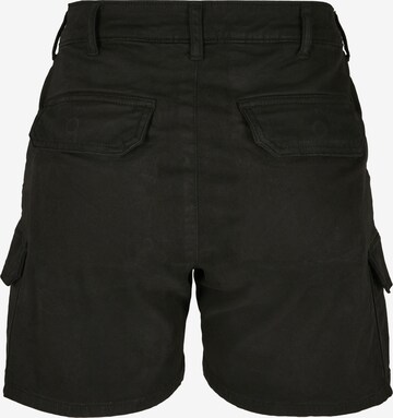 Urban Classics Regular Shorts in Schwarz