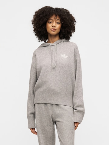 ADIDAS ORIGINALS Pullover 'ESSENTIALS ' in Grau: Vorderseite
