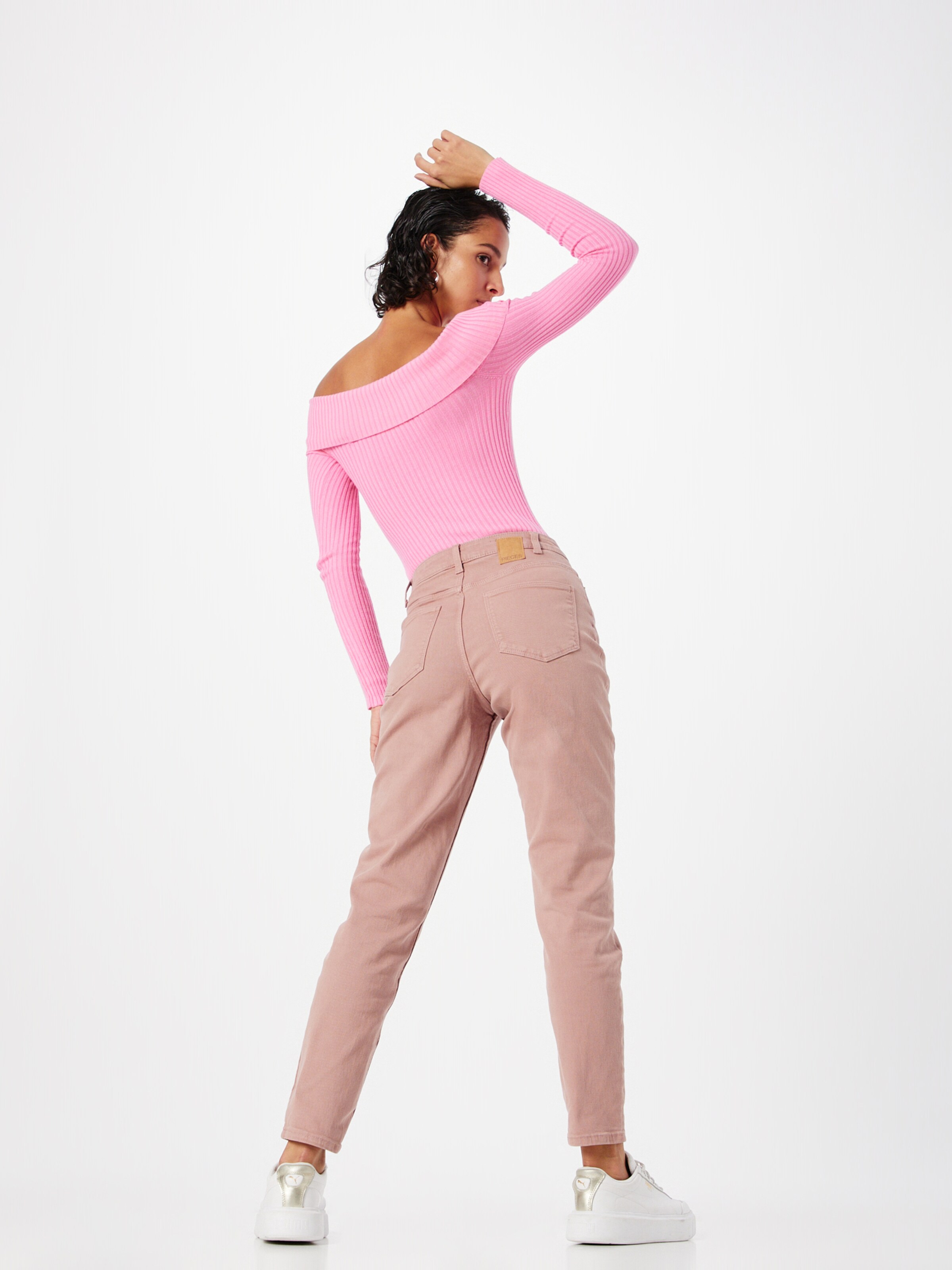 PIECES Tapered Jeans KESIA in Rosa Antico ABOUT YOU