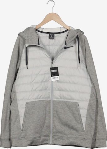 NIKE Jacke L in Grau: Vorderseite