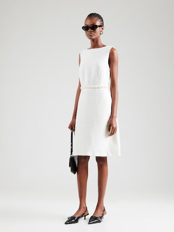 APART Kleid in Weiß