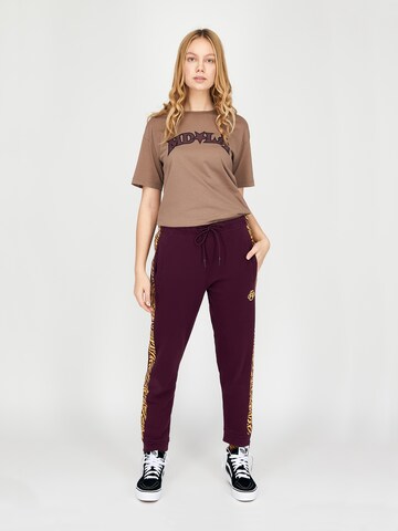 Magdeburg Los Angeles Loose fit Pants in Purple