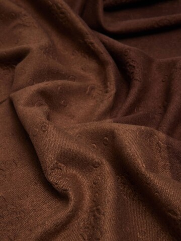 GUESS Scarf in Brown