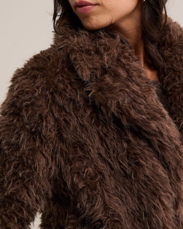WE Fashion Płaszcz przejściowy w kolorze brązowy
