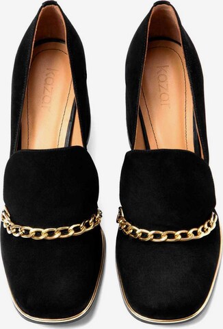 Kazar Pumps in Black