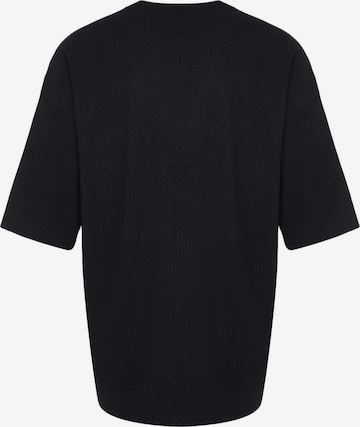 T-Shirt Trendyol en noir