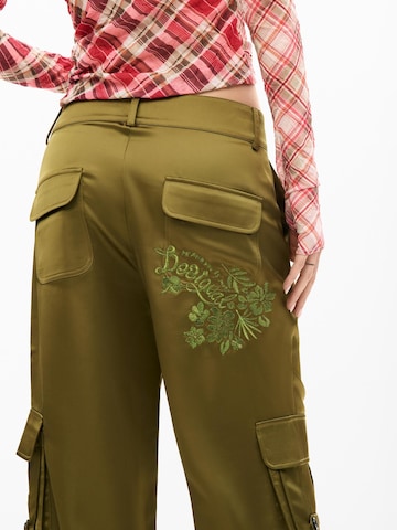 Desigual - Regular Calças cargo em verde