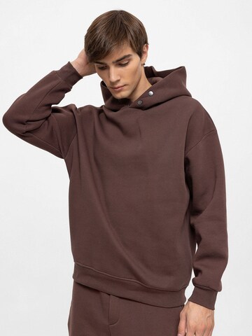 Sweat-shirt Antioch en marron : devant