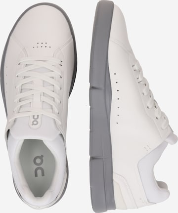 Chaussure de course 'THE ROGER Advantage' On en blanc