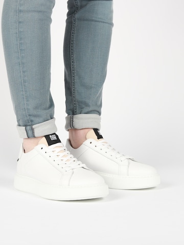 BLACKSTONE - Zapatillas deportivas bajas 'STANLEY' en blanco