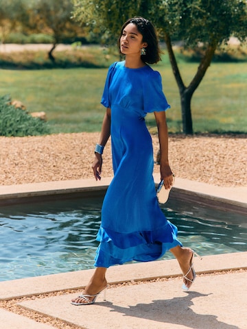 Friends Like These - Vestido de noche en azul